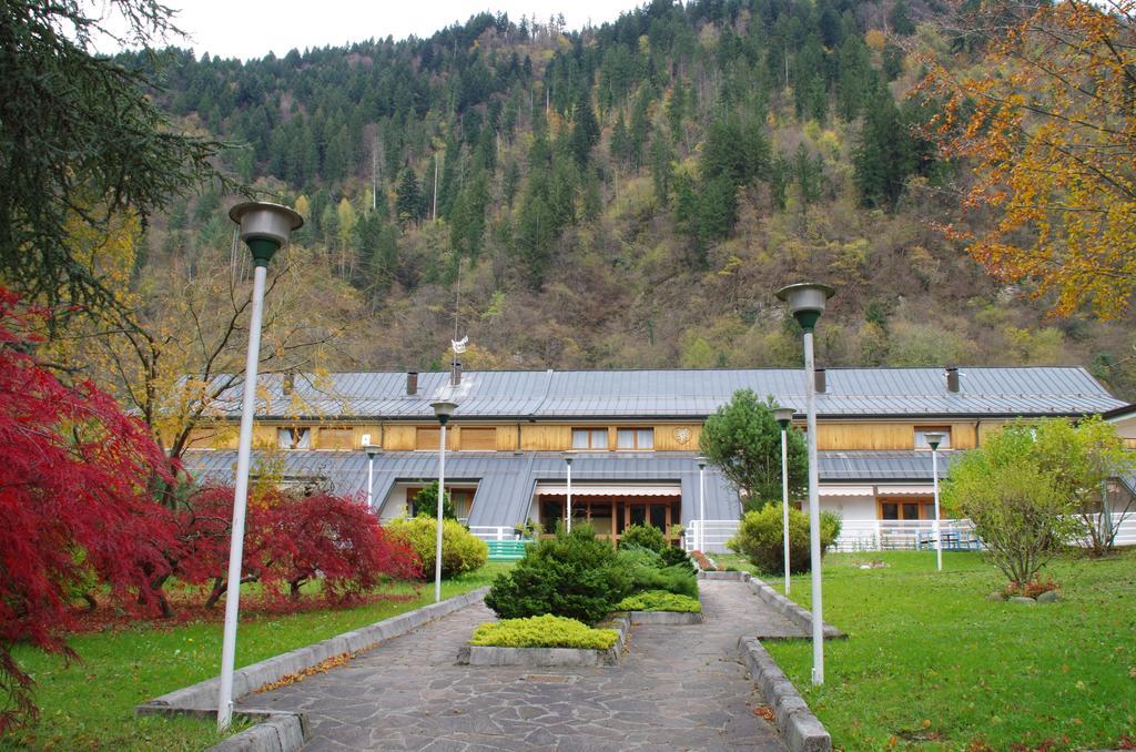 Отель Casa Per Ferie Paola Di Rosa Арта-Терме Экстерьер фото